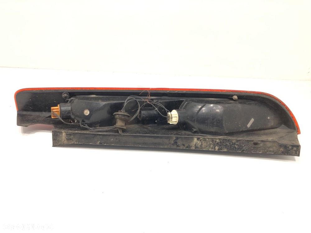 LAMPA LEWY TYŁ  FORD FOCUS II (DA_, HCP, DP) 2004 - 2013 1.6 74 kW [100 KM] benzyna 2004 - 2012 - 3