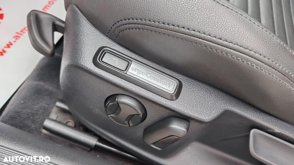Volkswagen Passat 2.0 TDI SCR DSG Highline - 31