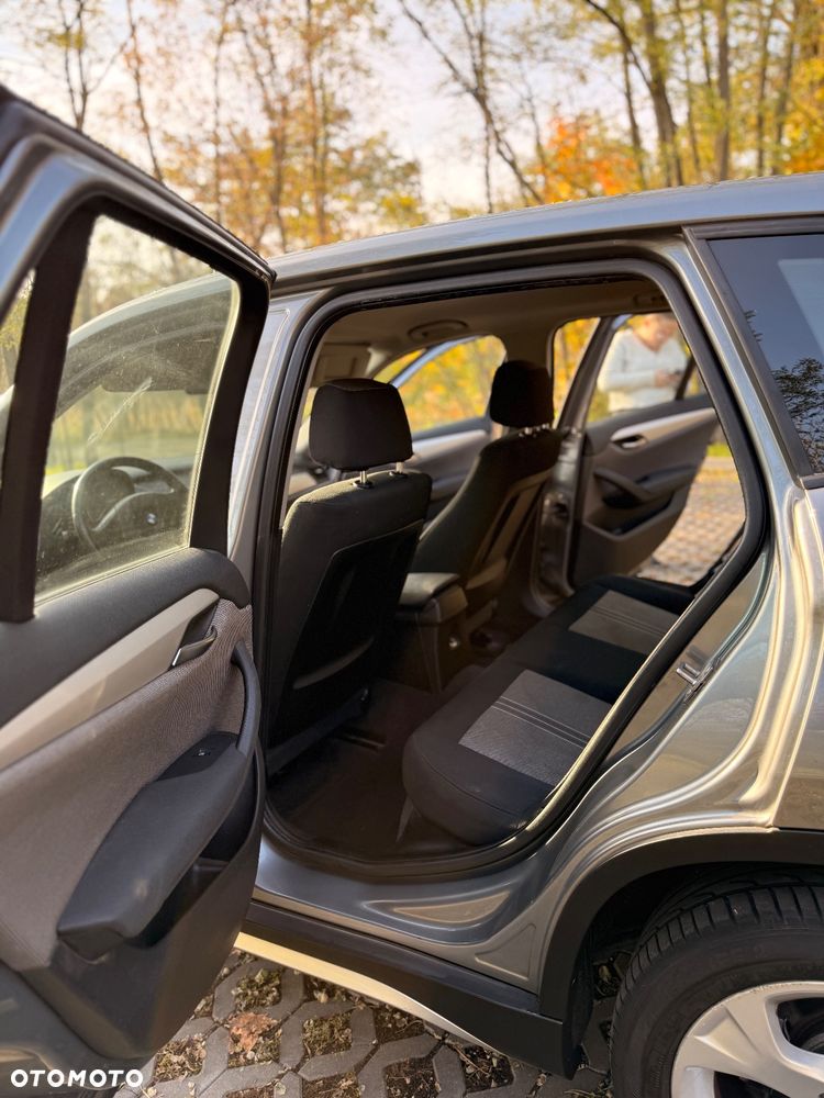 BMW X1 sDrive18d - 29