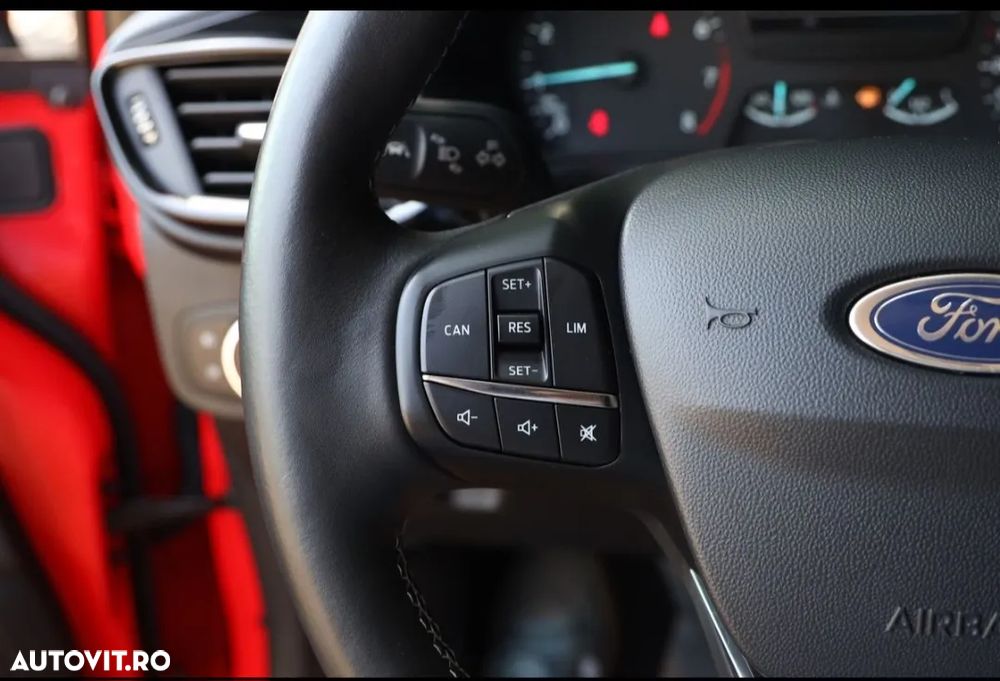 Ford Fiesta 1.1 S&S COOL&CONNECT - 11