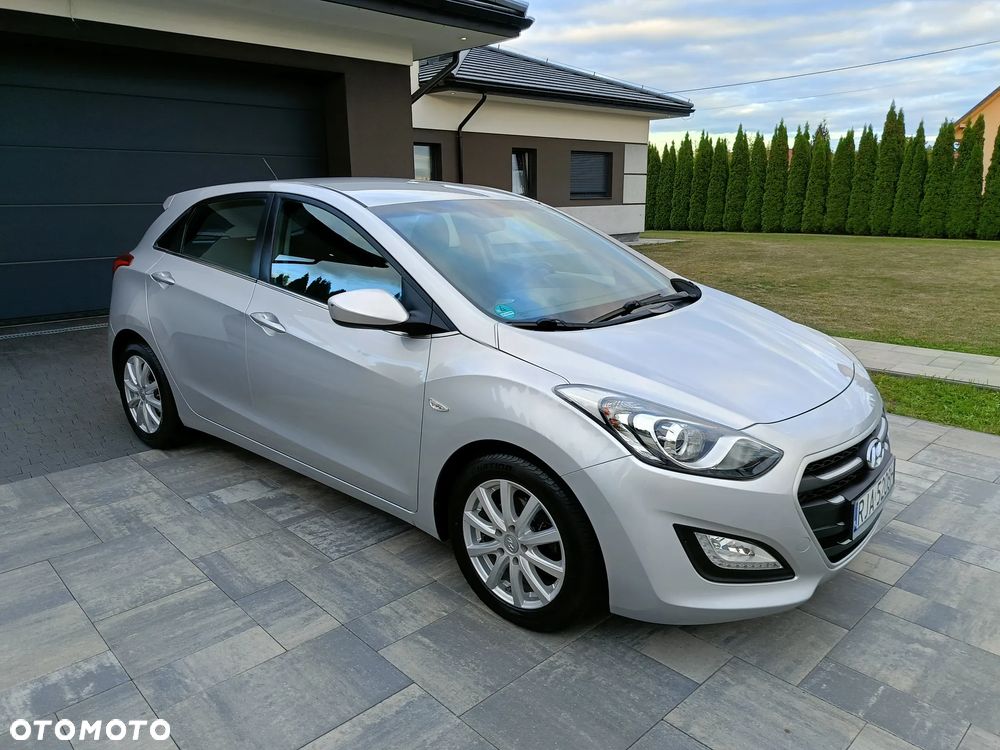 Hyundai i30 blue 1.6 CRDi YES Silver - 3