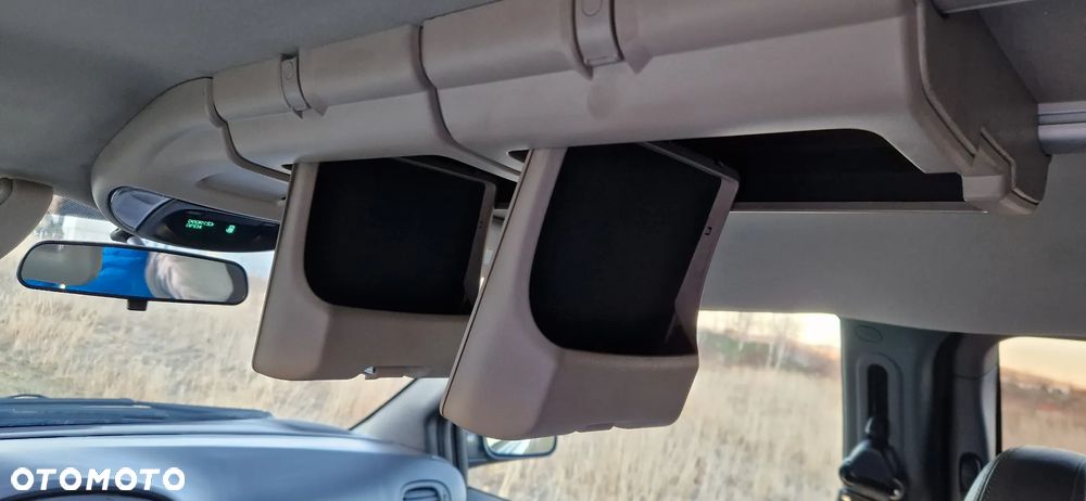 Chrysler Grand Voyager 2.8 CRD Automatik Limited - 25