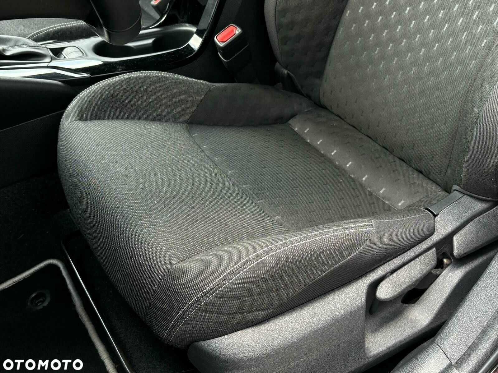Toyota Corolla - 17
