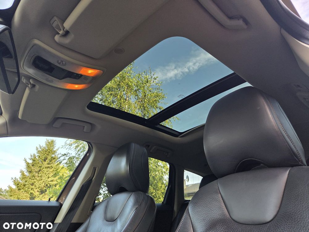 Volvo XC 60 D5 AWD Summum - 15