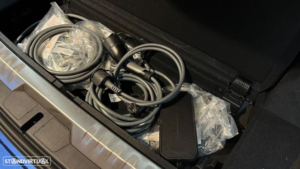 BMW 330 e Pack Desportivo M Auto - 18