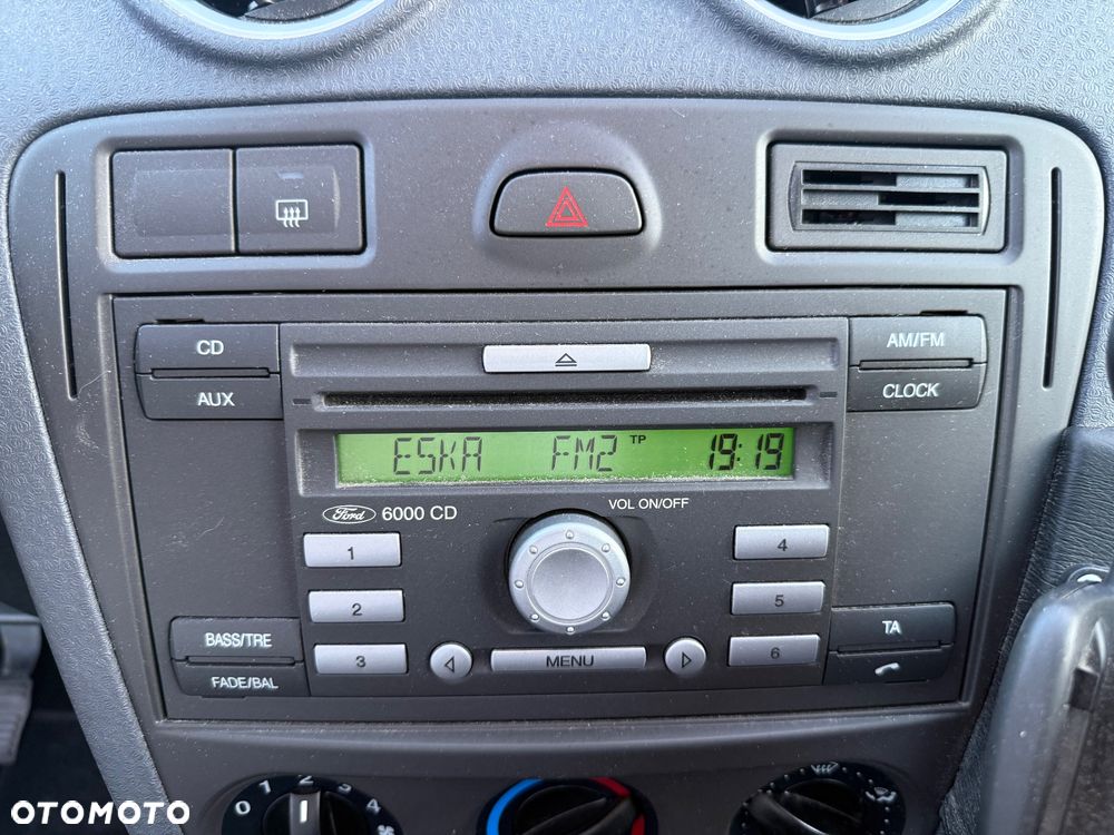 Ford Fusion - 26