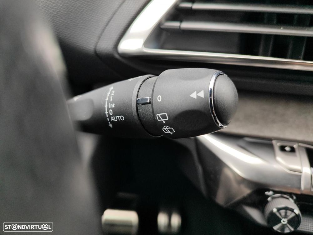 Peugeot 3008 1.6 Hybrid GT e-EAT8 - 19