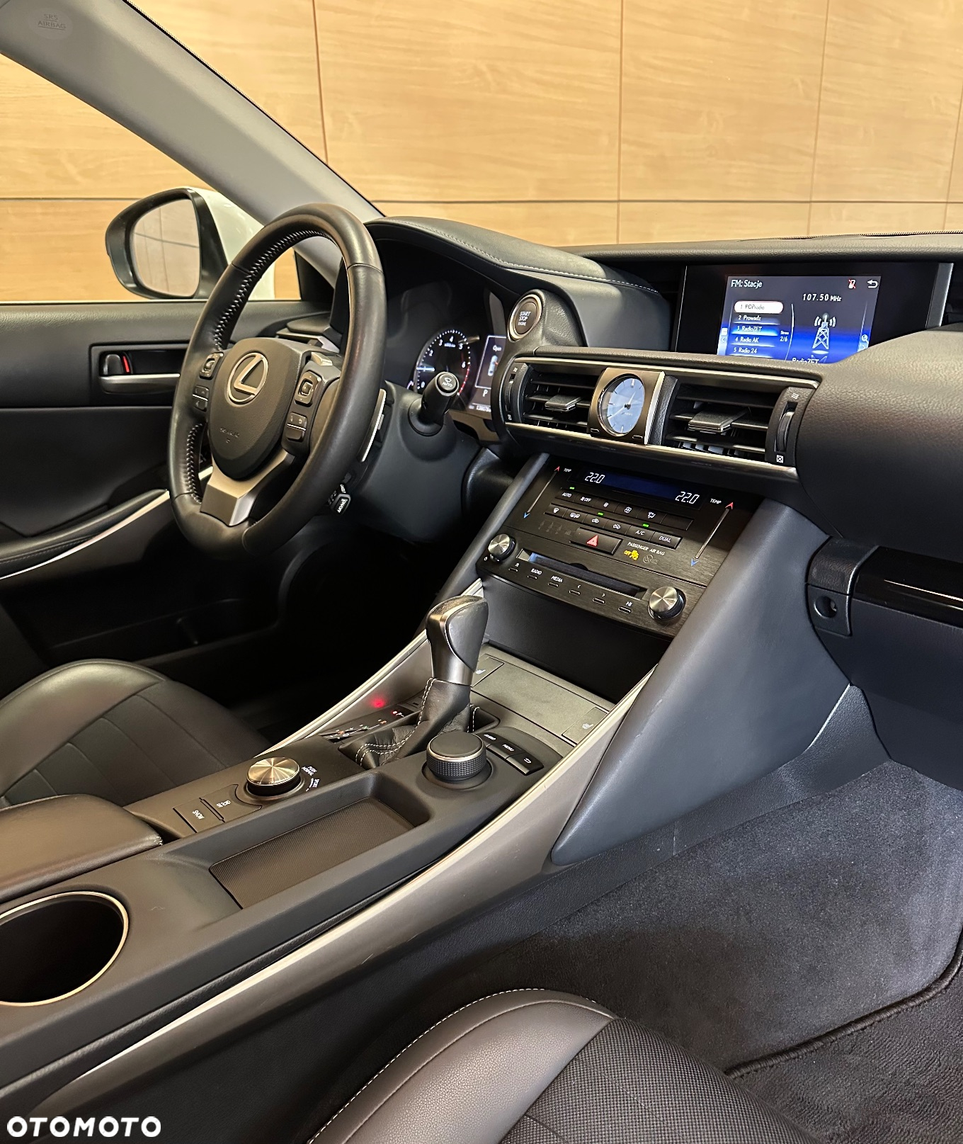 Lexus IS 200t / 300 Elegance - 11