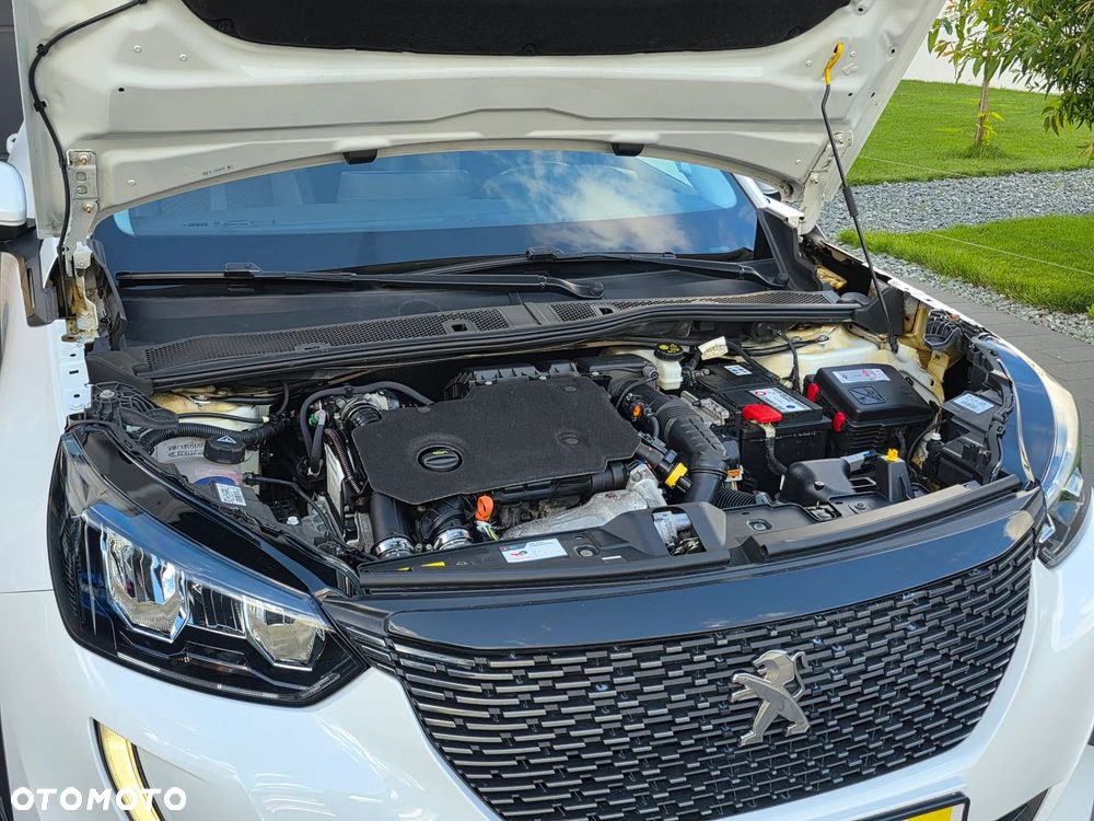 Peugeot 2008 1.5 BlueHDi Allure S&S EAT8 - 33