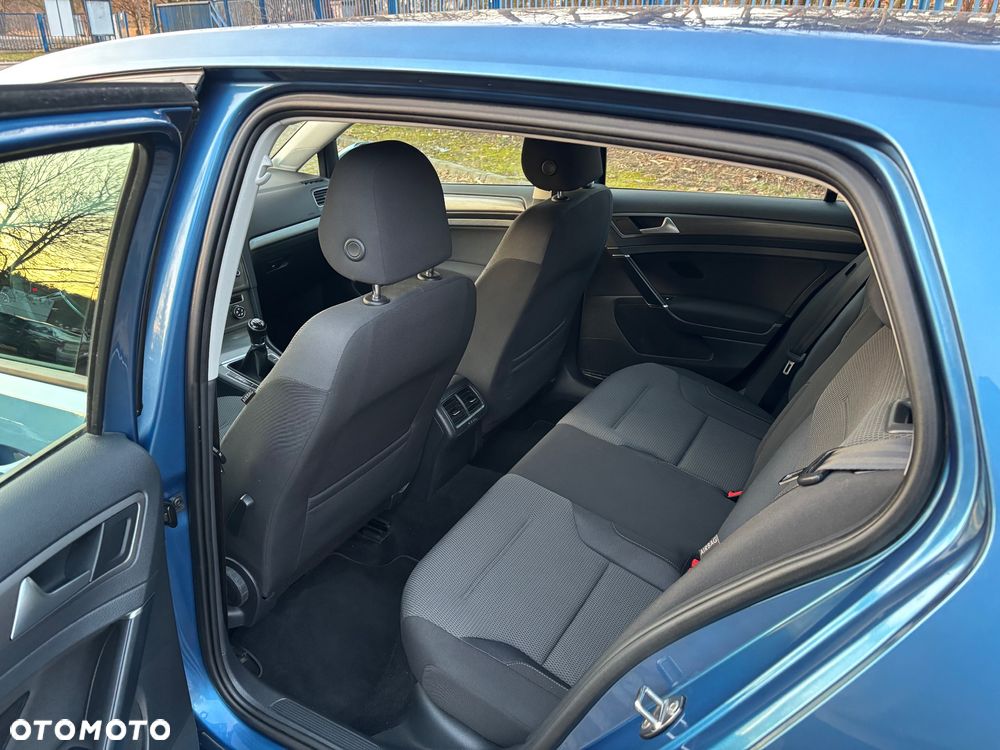 Volkswagen Golf 1.2 TSI BMT Trendline Perfectline - 22