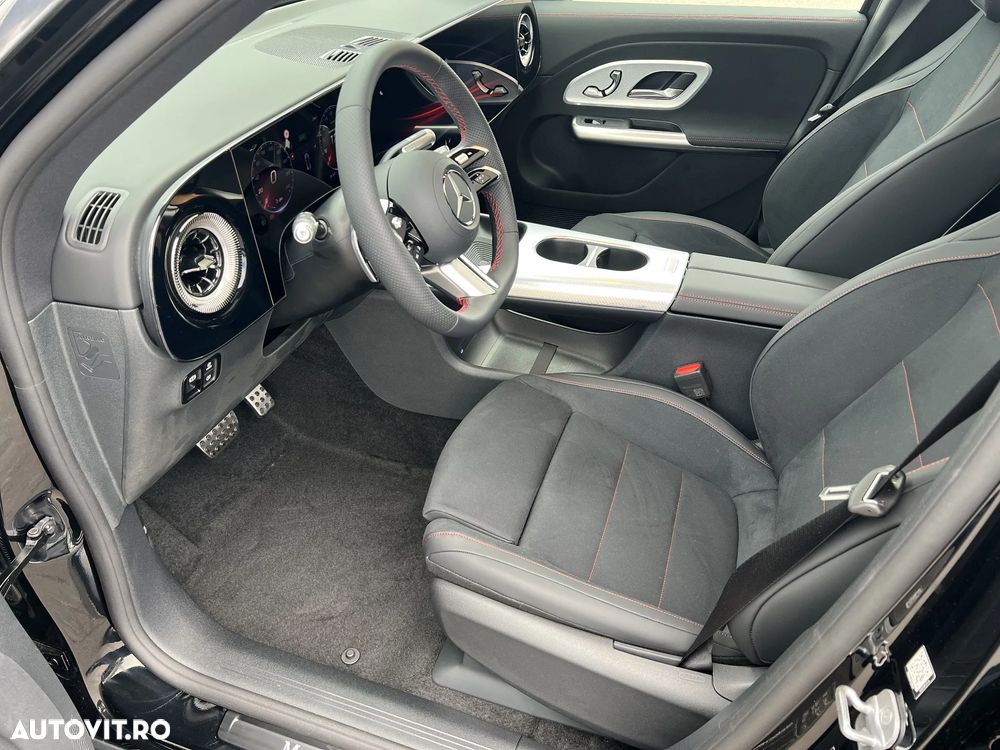 Mercedes-Benz GLB - 8