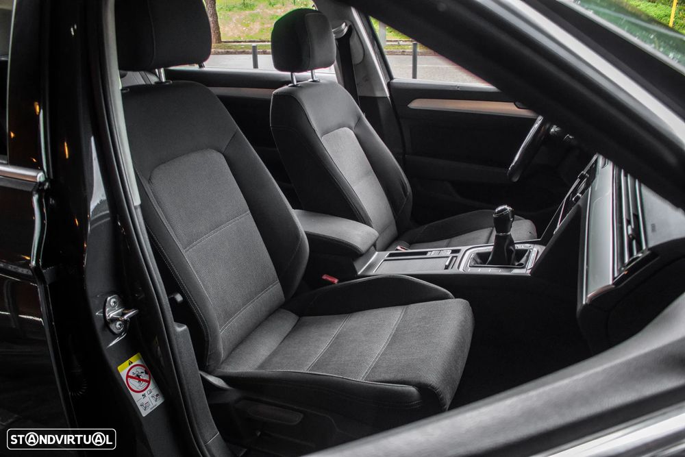 VW Passat Variant 1.6 TDI (BlueMotion ) Comfortline - 26