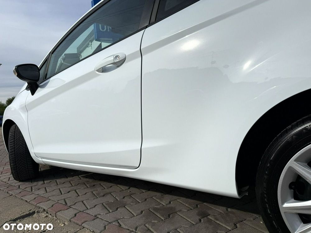 Ford Fiesta 1.25 Ambiente EU5 - 38