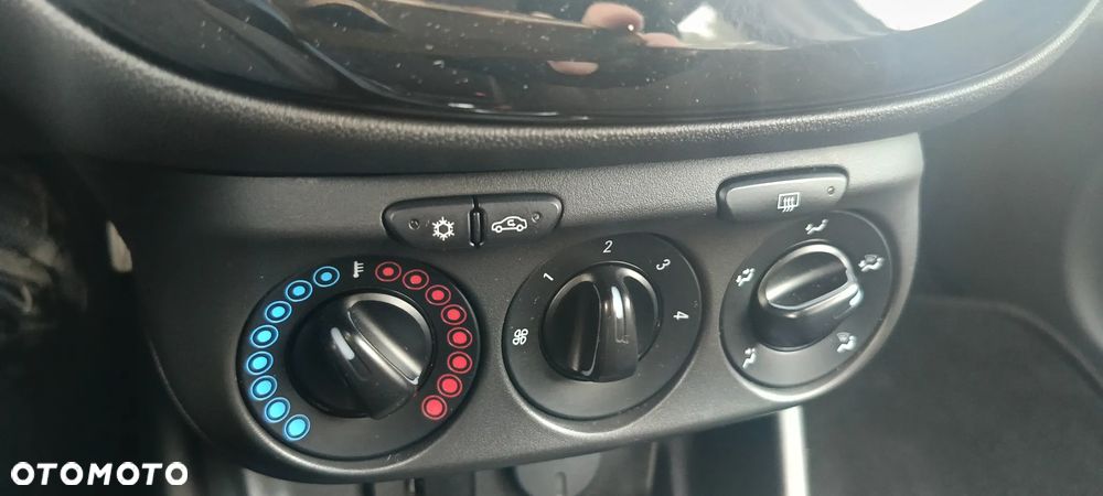 Opel Corsa 1.4 Enjoy S&S Easytronic - 11