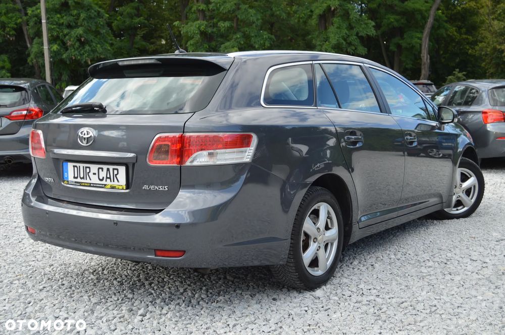 Toyota Avensis 2.0 D-4D Sol - 4