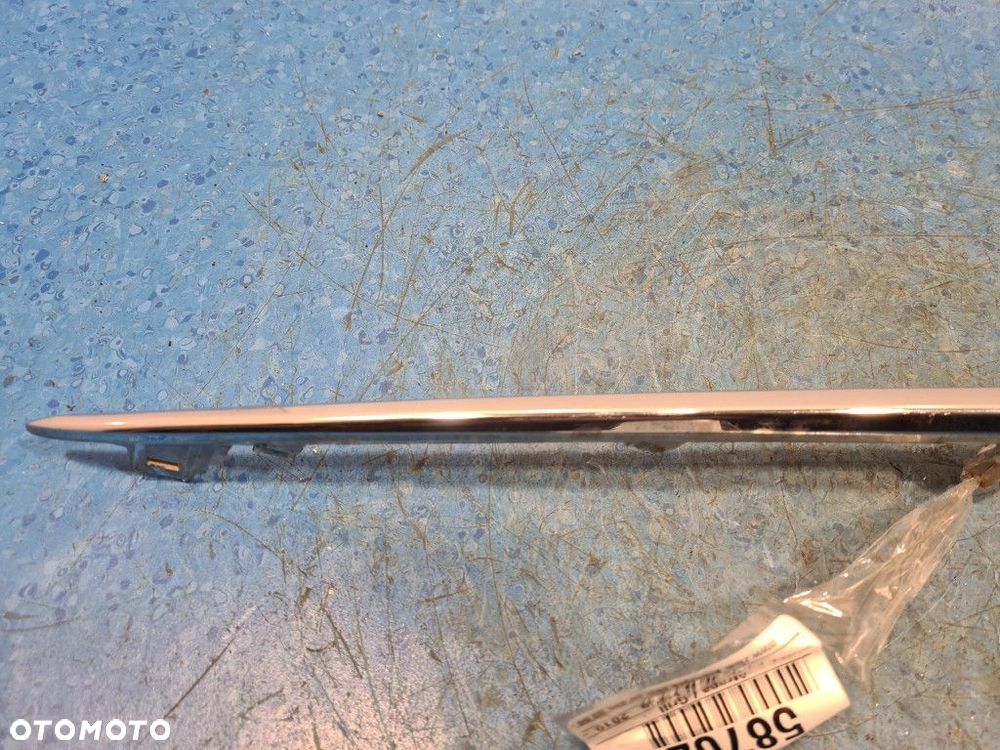 TOYOTA  COROLLA E21 LISTWA ATRAPY GRILLA PRAWA 53121-024607450 - 2