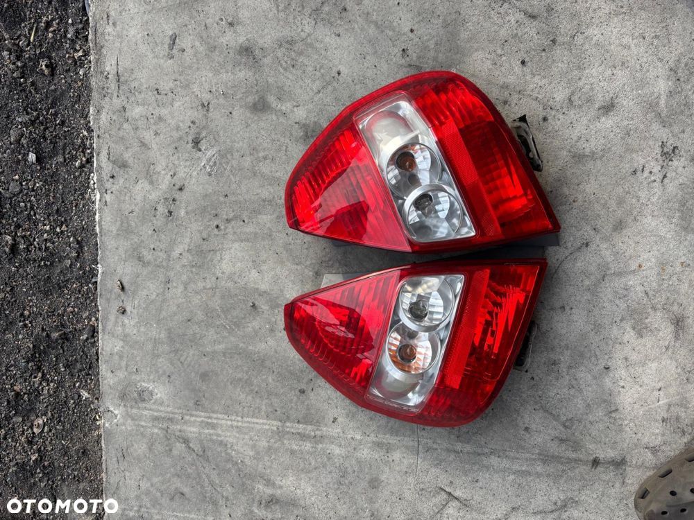 Lampy tył tylne lewa prawa Honda jazz II 02-08 - 2