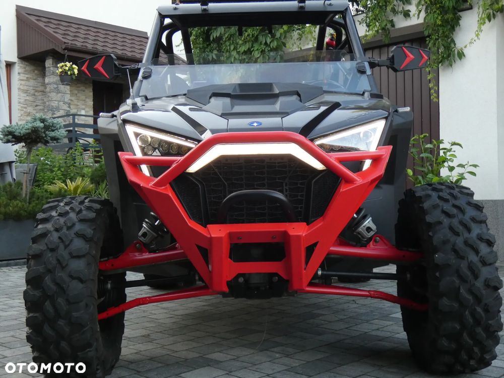 Polaris RZR - 6