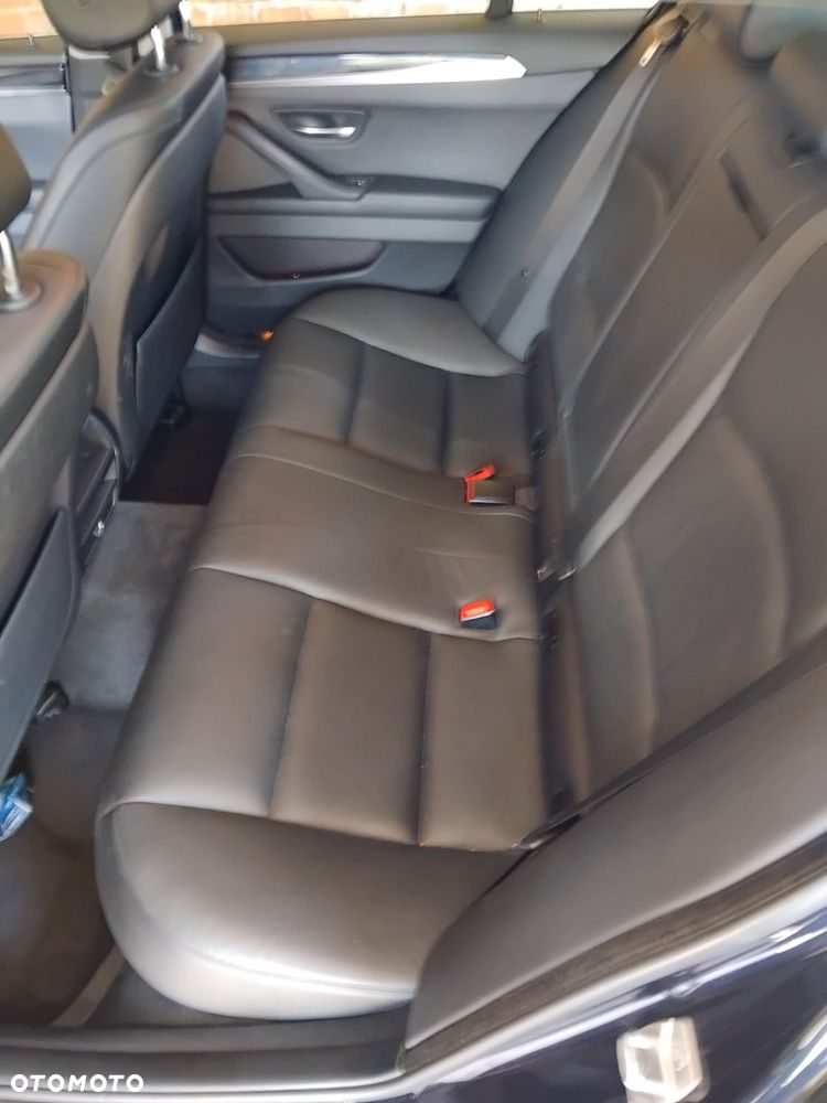 BMW Seria 5 520d - 14