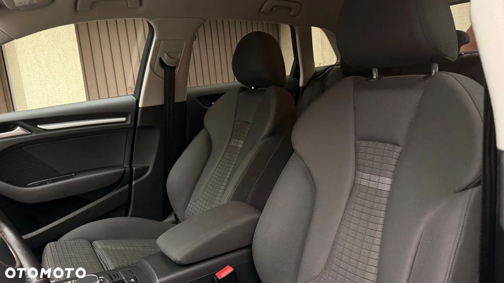 Audi A3 Sportback - 13