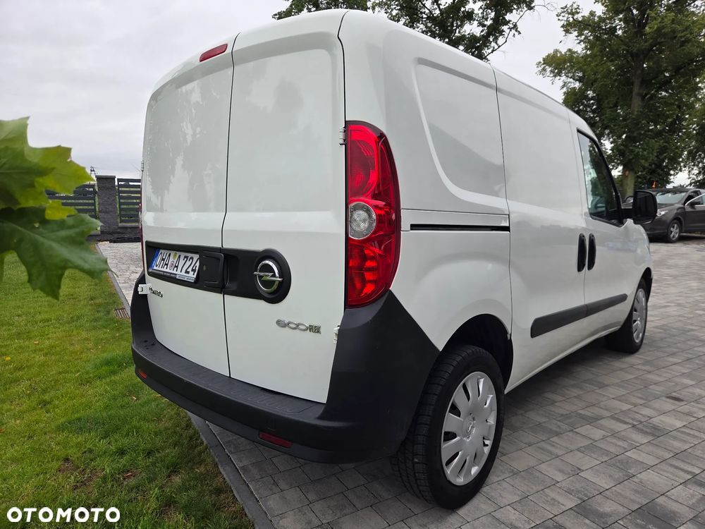Opel Combo - 8