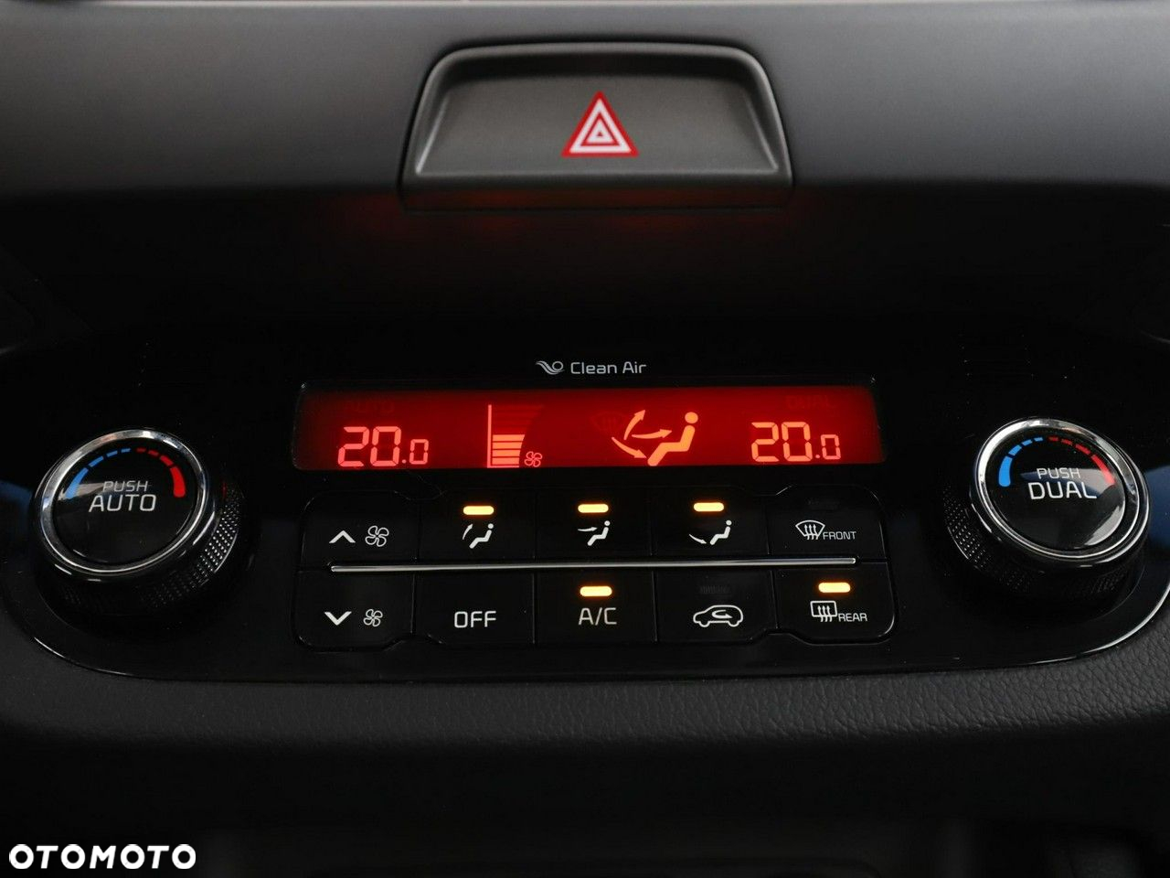 Kia Sportage 2.0 CVVT 4WD Automatik Spirit - 26