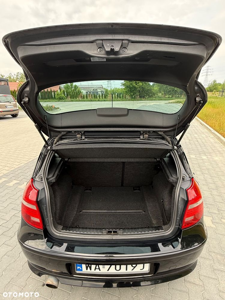 BMW Seria 1 116i - 25