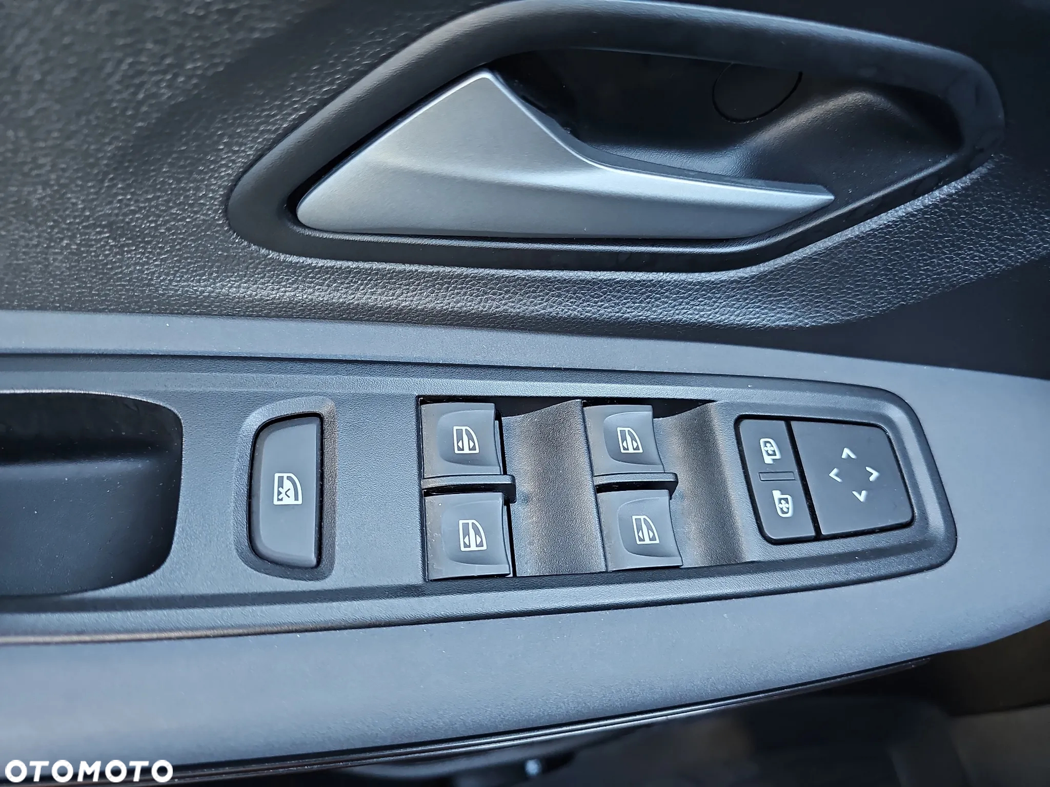 Dacia Sandero - 23