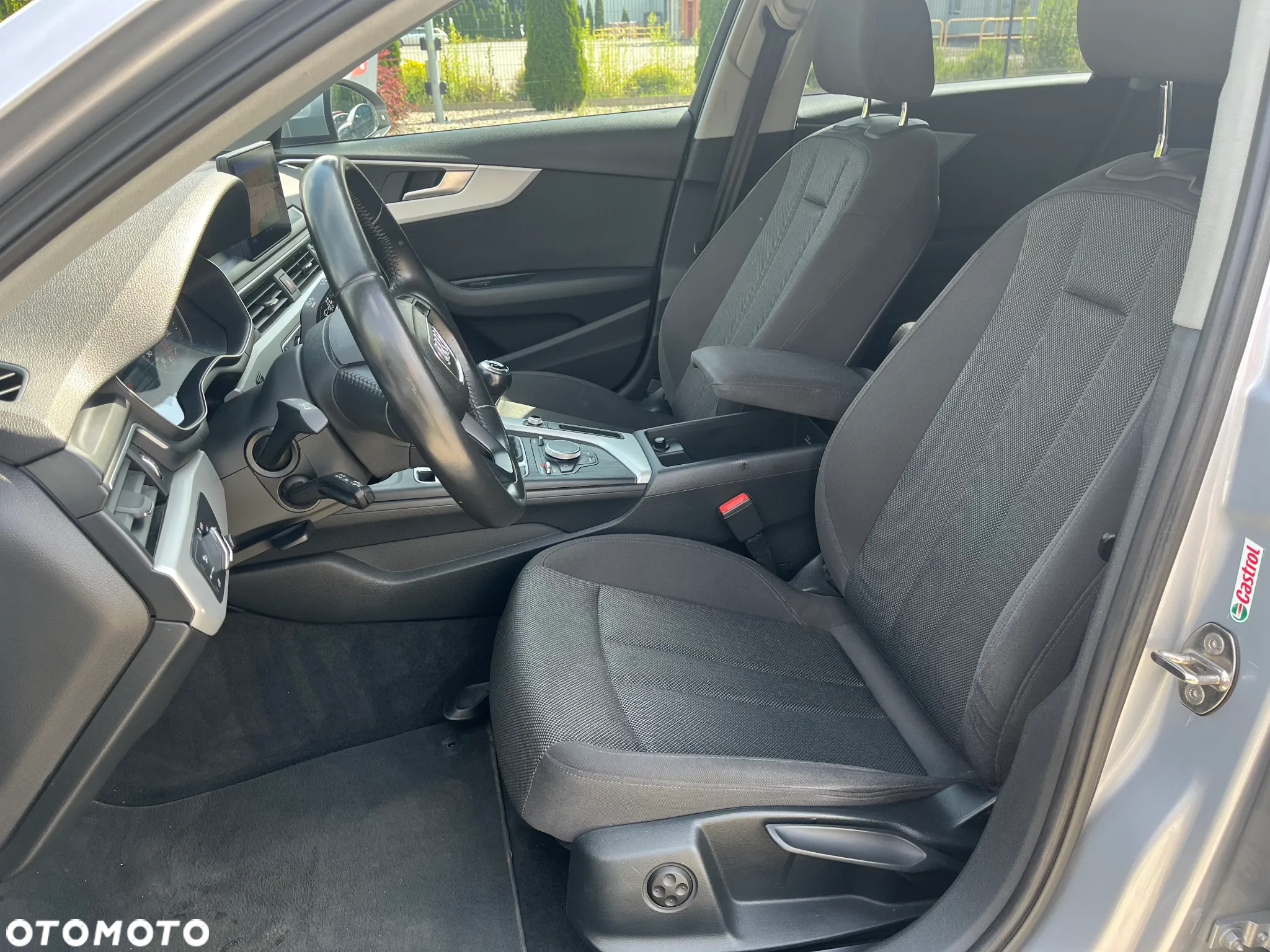 Audi A4 2.0 TDI Design - 14