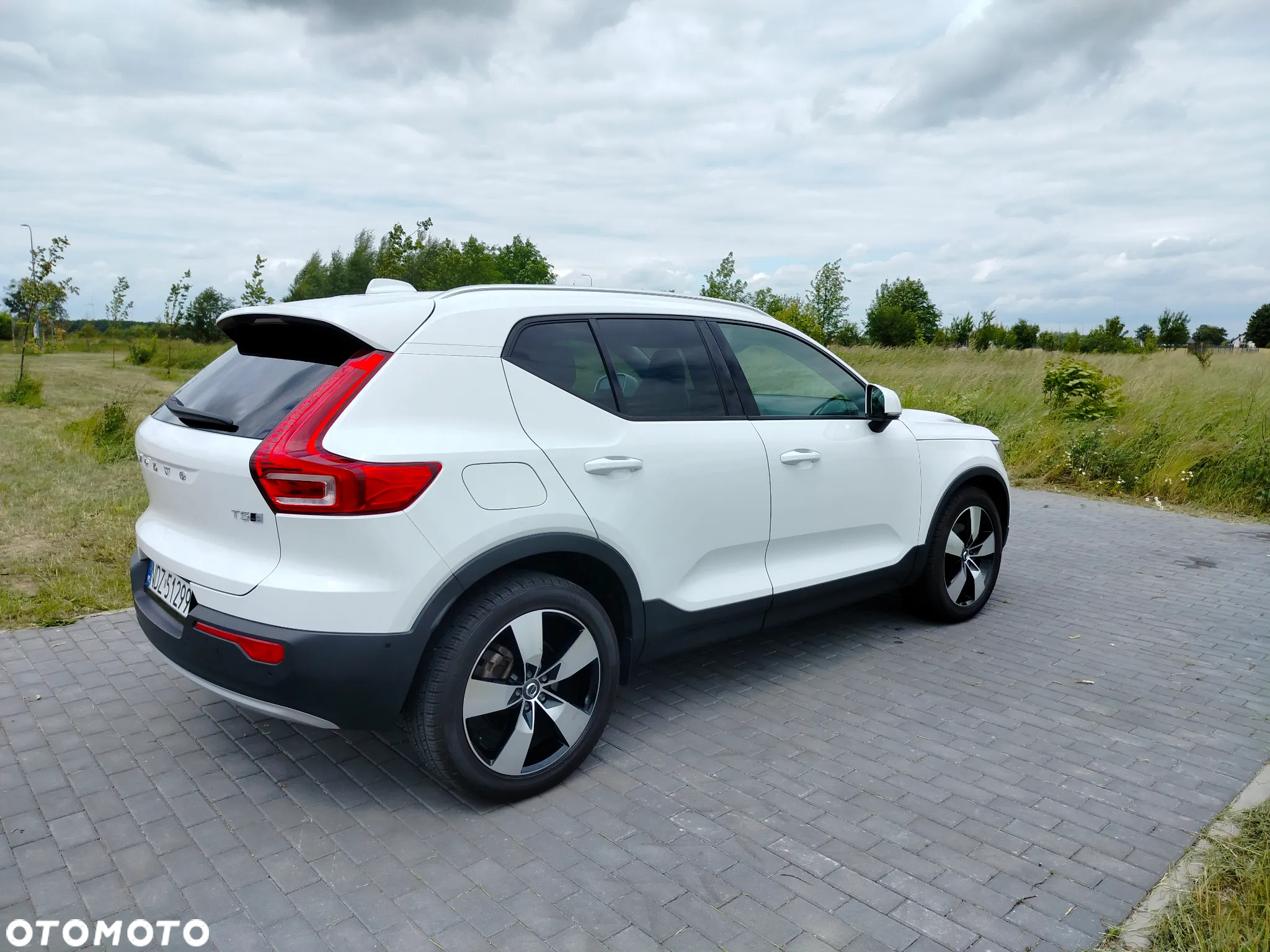 Volvo XC 40 T5 AWD Momentum Pro - 40