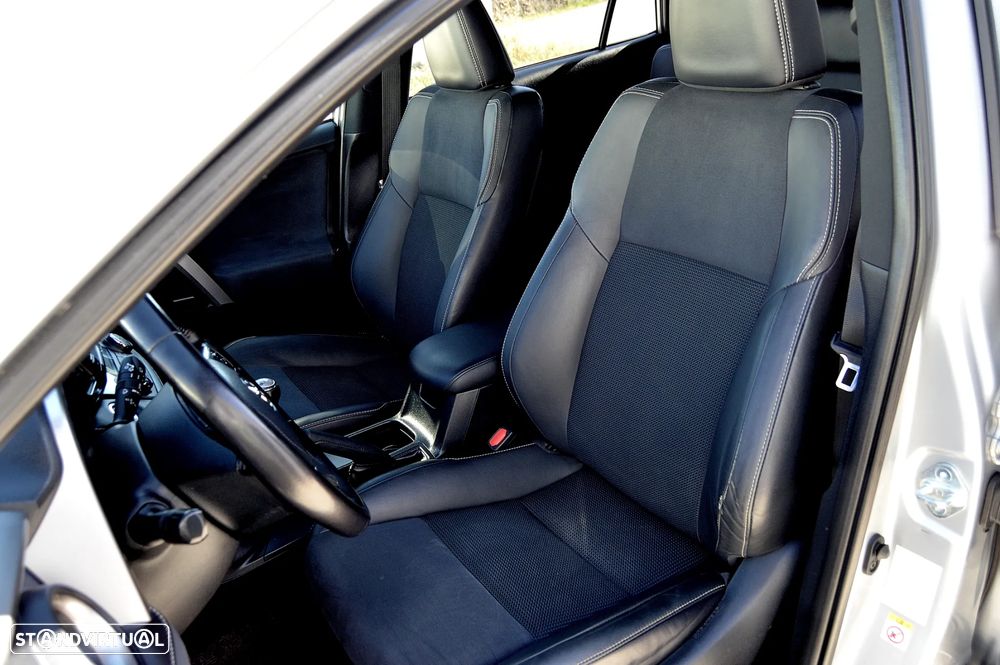 Toyota RAV4 2.0 D-4D 4x2 S&S Comfort - 13