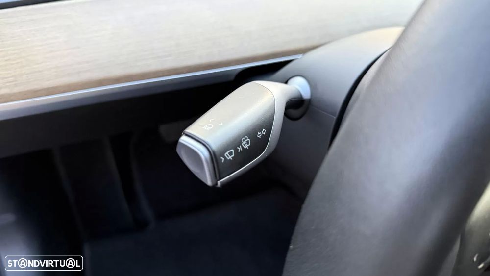 Tesla Model 3 Standard Range Plus RWD - 27