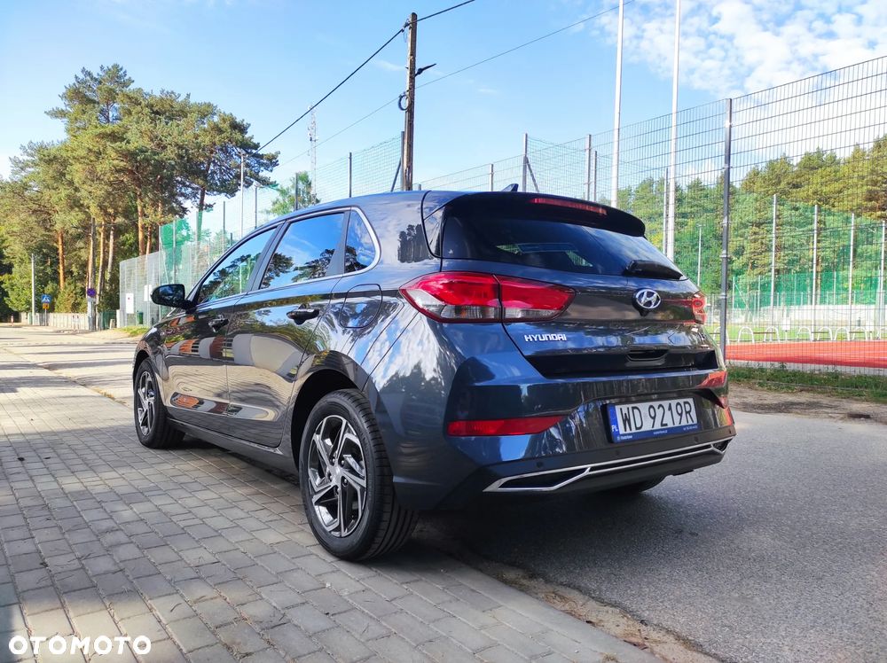 Hyundai i30 1.5 T-GDI 48V Executive DCT - 17