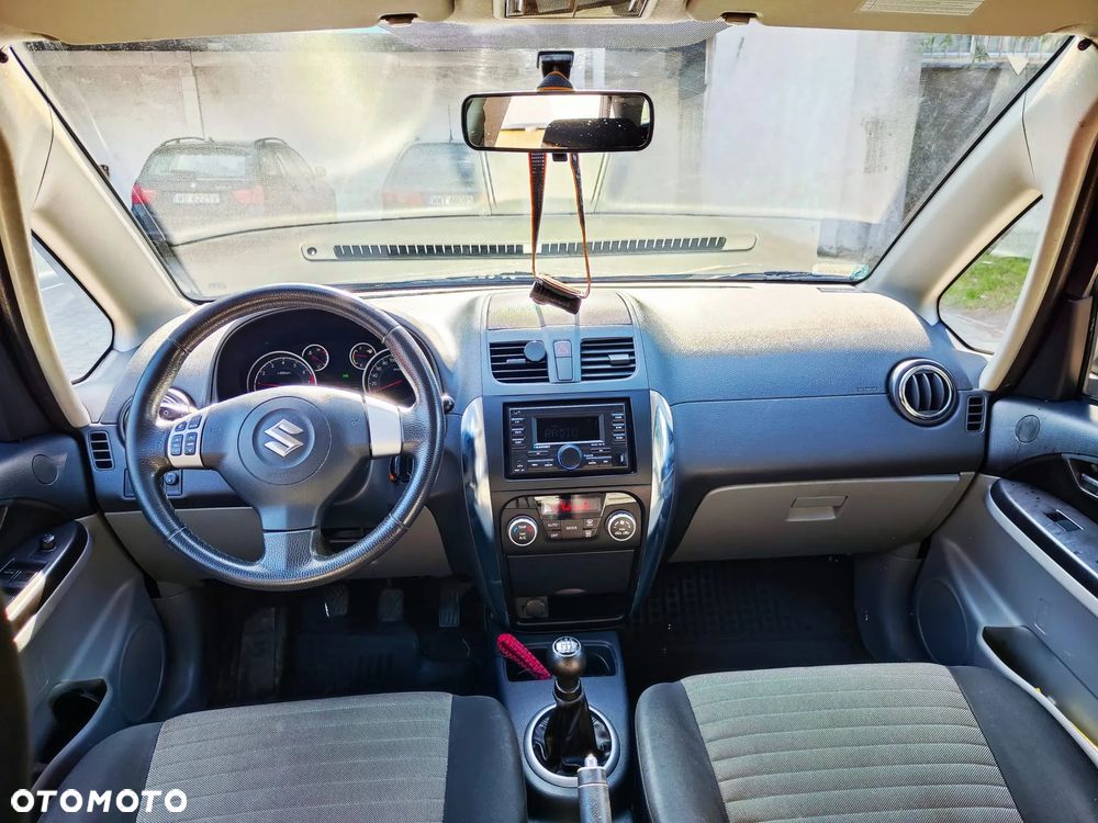 Suzuki SX4 - 27