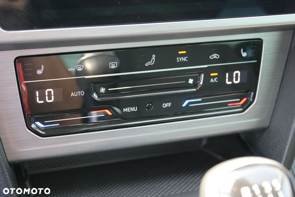 Volkswagen Passat - 23