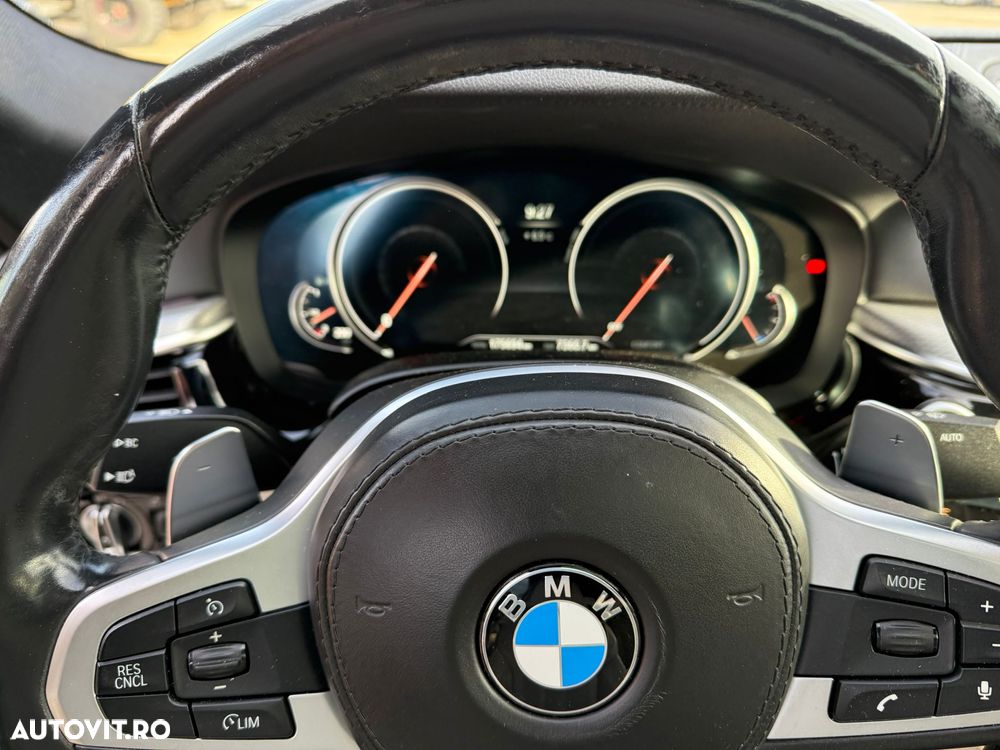 BMW Seria 5 530i xDrive Aut. M Sport Edition - 8