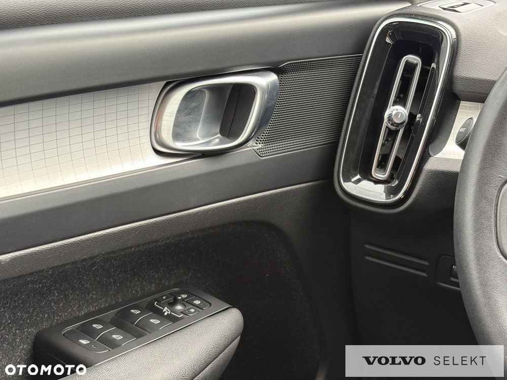 Volvo XC 40 - 29