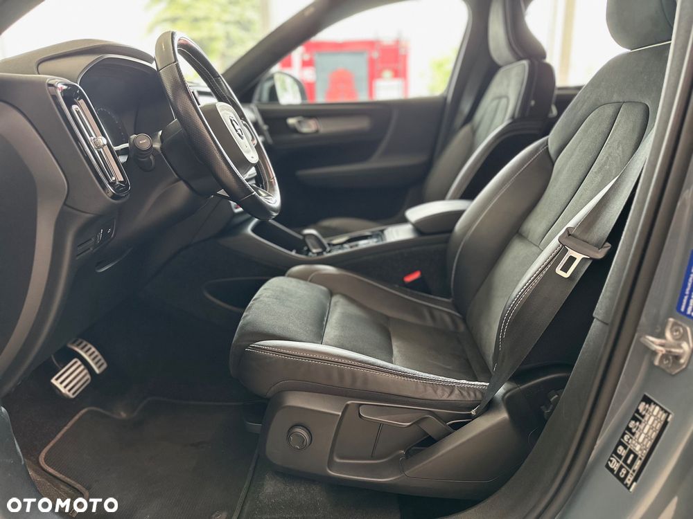 Volvo XC 40 T3 R-Design - 15