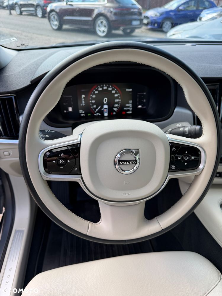 Volvo S90 D4 Inscription - 11