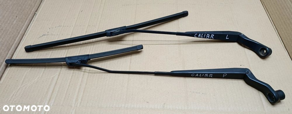 Caliber ramię wycieraczek przód przedni komplet EU Dodge - 1