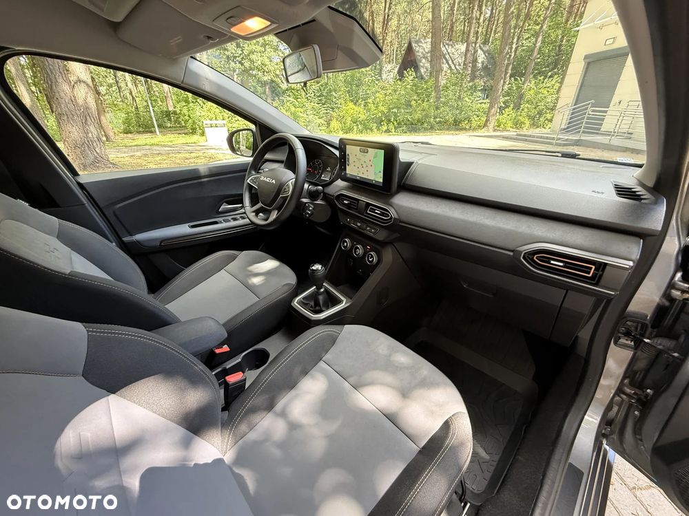 Dacia Jogger 1.0 TCe 110 Extreme 7os - 32