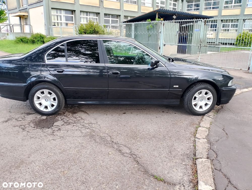 BMW Seria 5 520i - 2