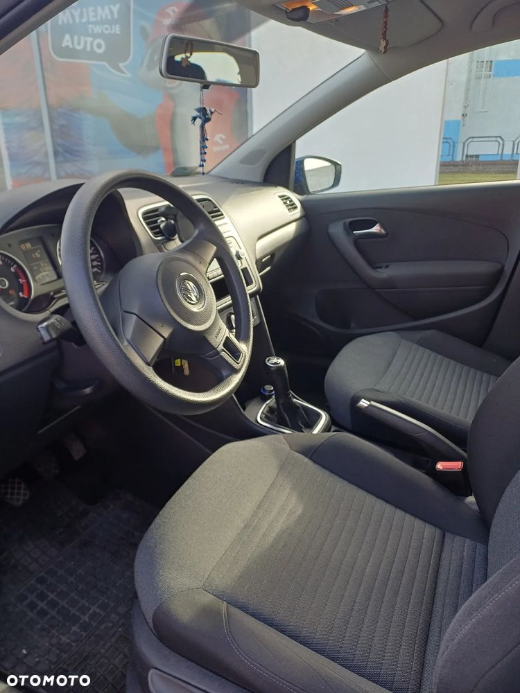 Volkswagen Polo 2010 photo 5