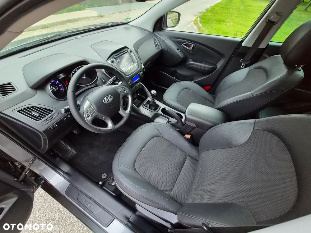 Hyundai ix35 - 22
