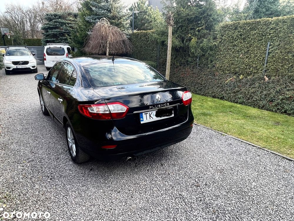 Renault Fluence ver-1-6-16v-limited - 24