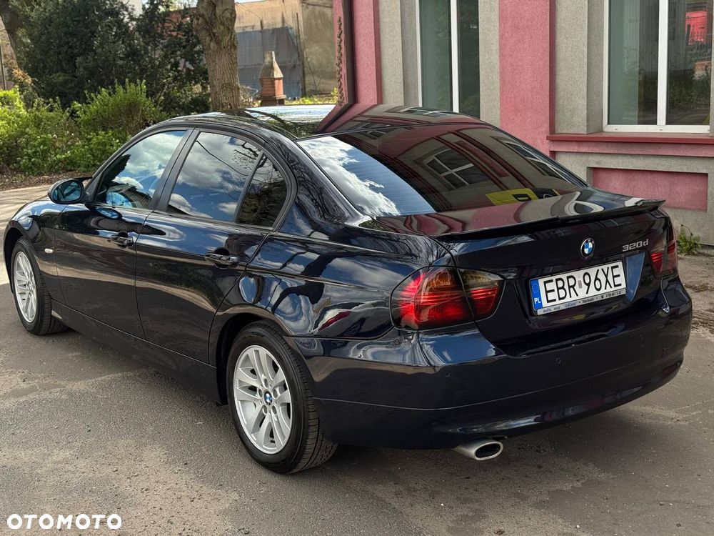 BMW Seria 3 320d - 4