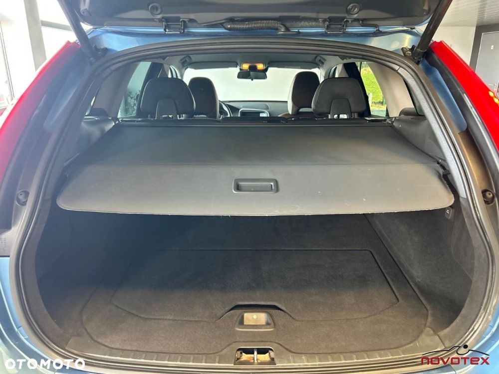 Volvo XC 60 D3 Geartronic Summum - 30