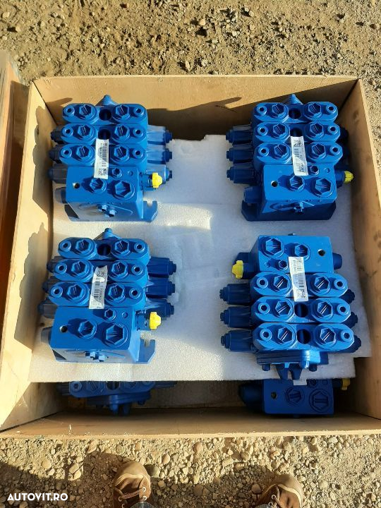 Distribuitor Rexroth cod. R908406533  B  , Nou - 3