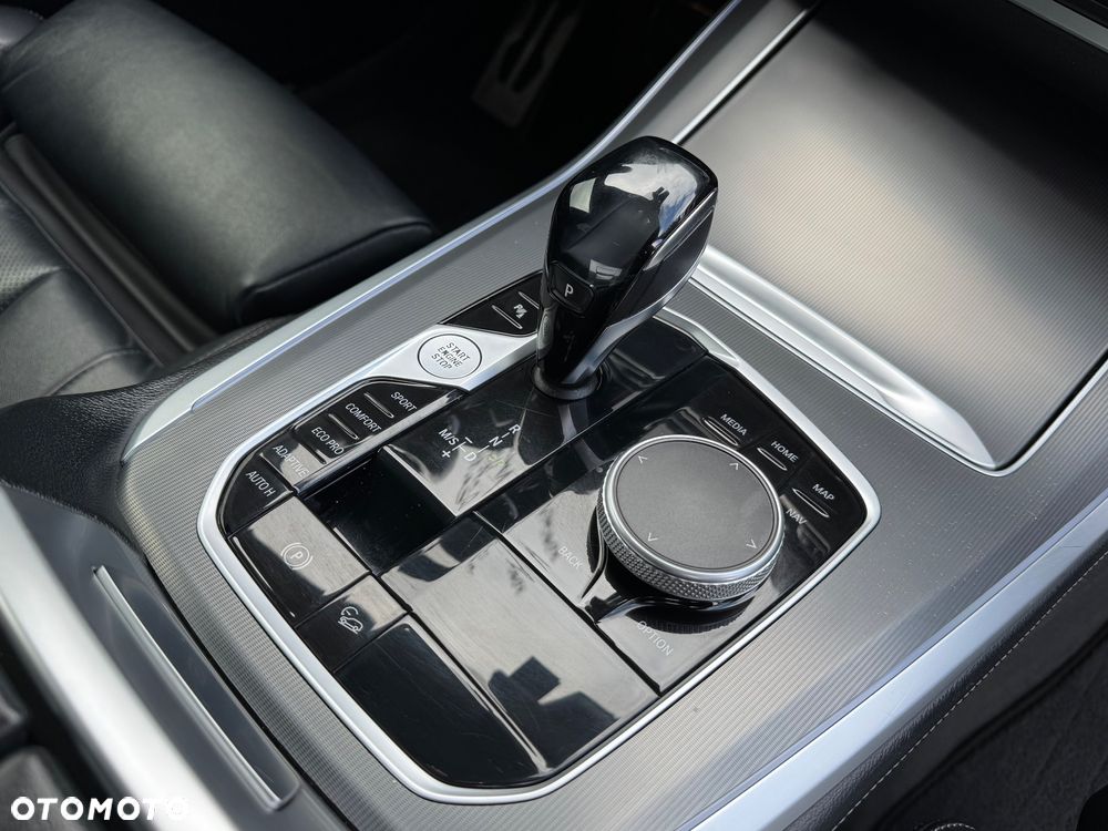 BMW X5 xDrive30d - 26