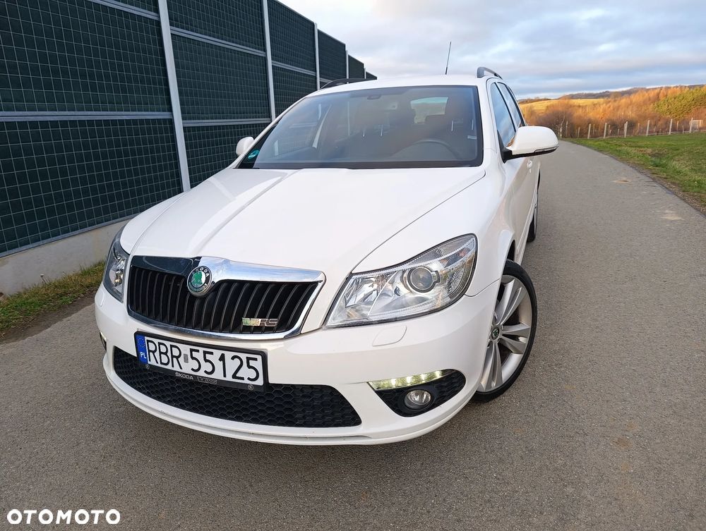 Skoda Octavia 2.0 TDI CR DPF RS - 2